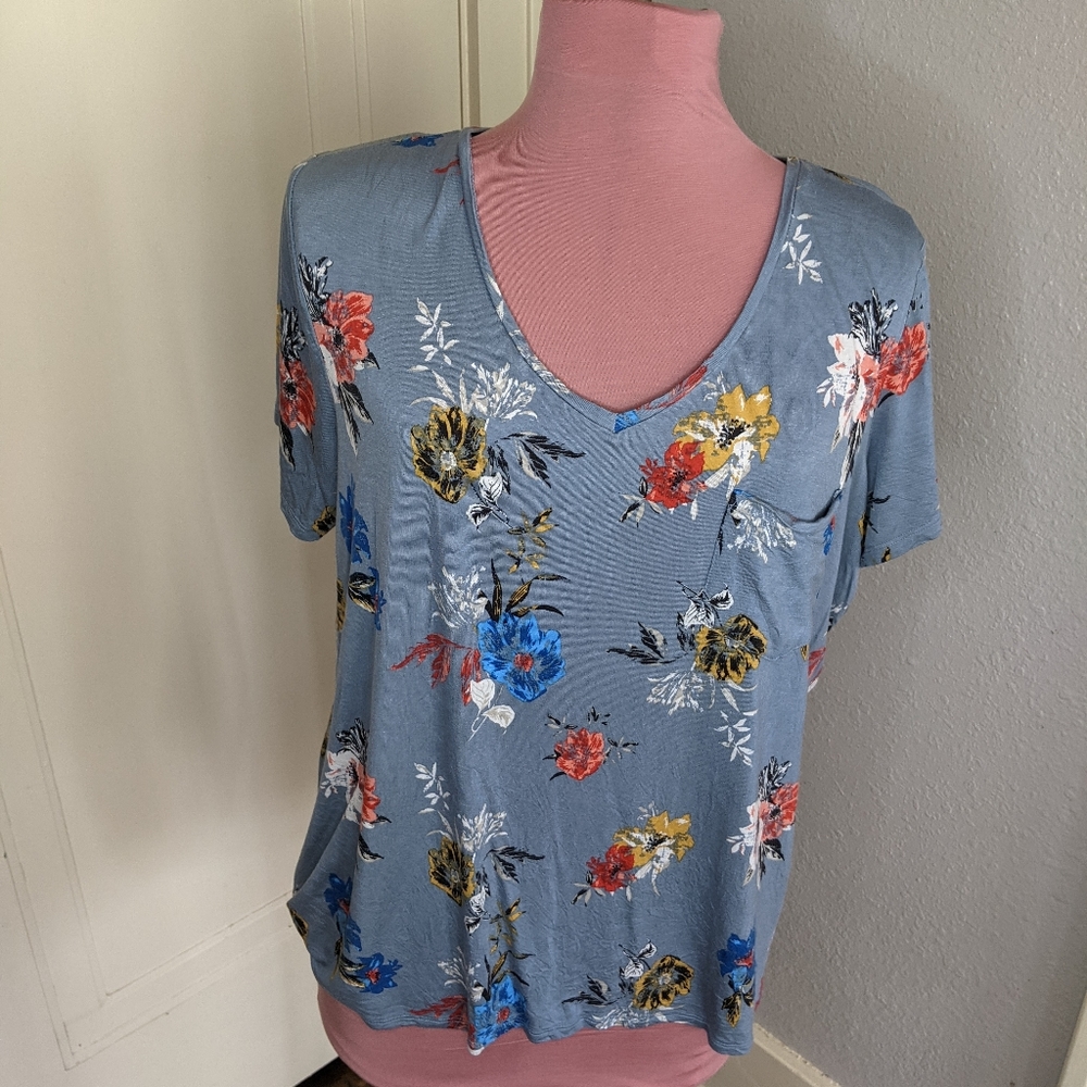 Women's T-shirt blue floral